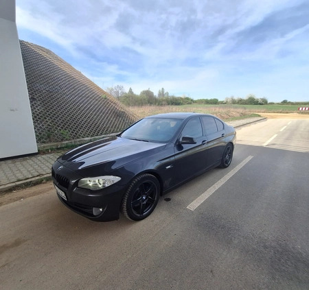 BMW Seria 5 cena 53000 przebieg: 371740, rok produkcji 2011 z Opatów małe 466